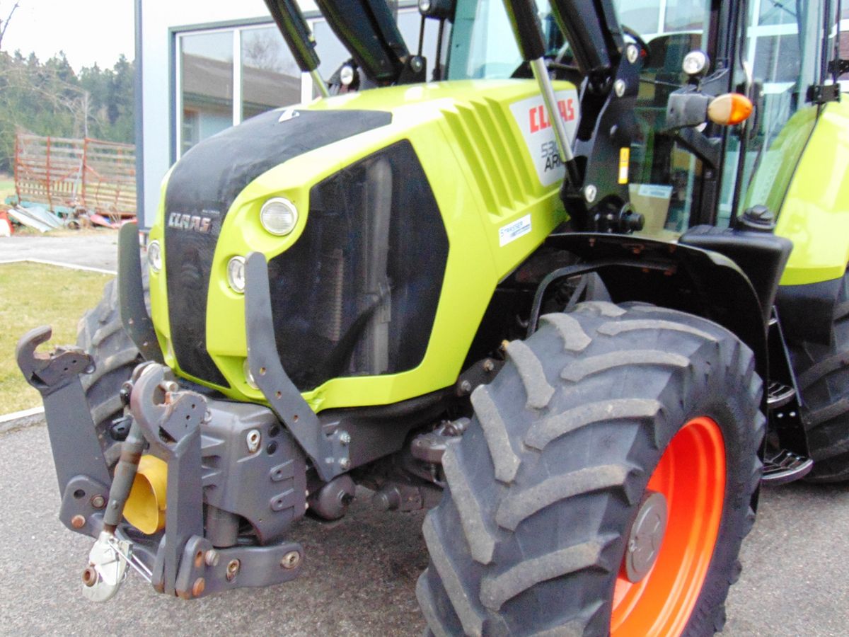 Claas Arion 530