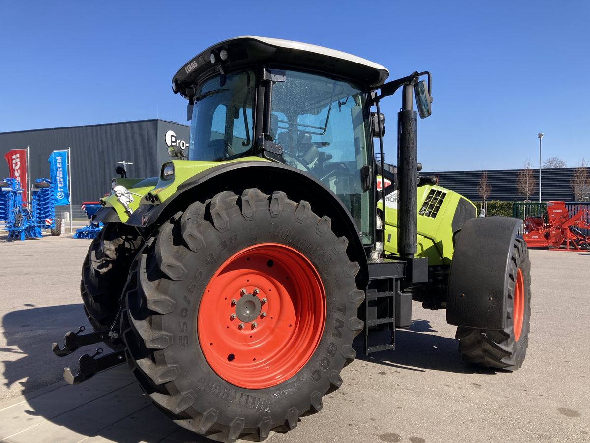 Claas Arion 640 CMATIC