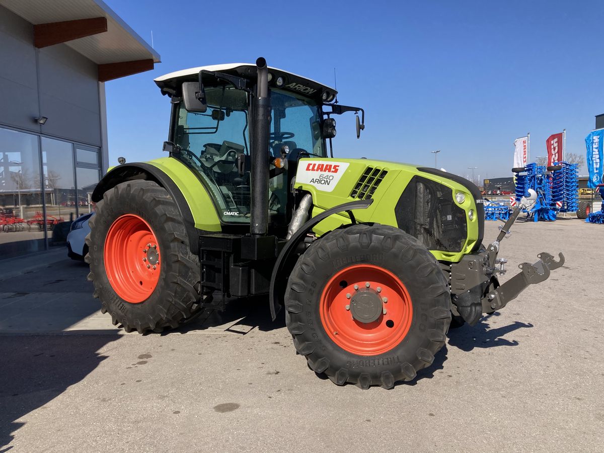 Claas Arion 640 CMATIC