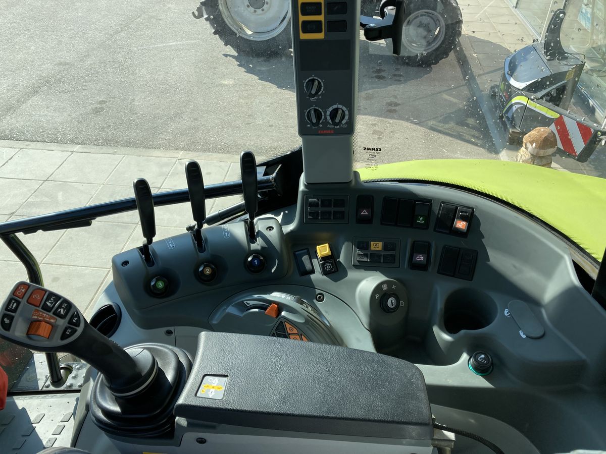 Claas Arion 450 CIS