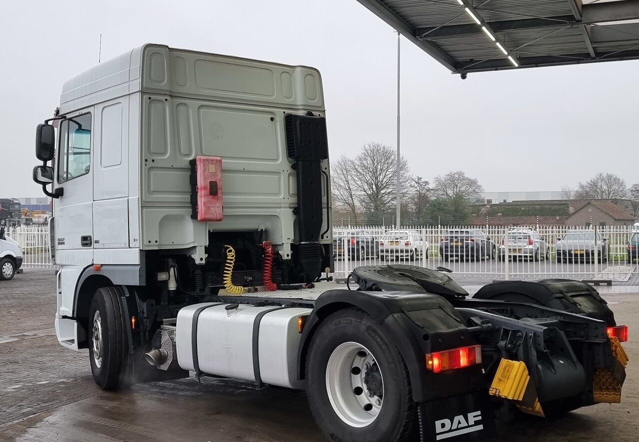 DAF XF105.460 4X2 Tracteur